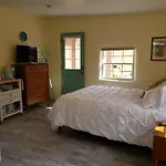 Hummingbird Haven Casita In Santa Fe, Nm