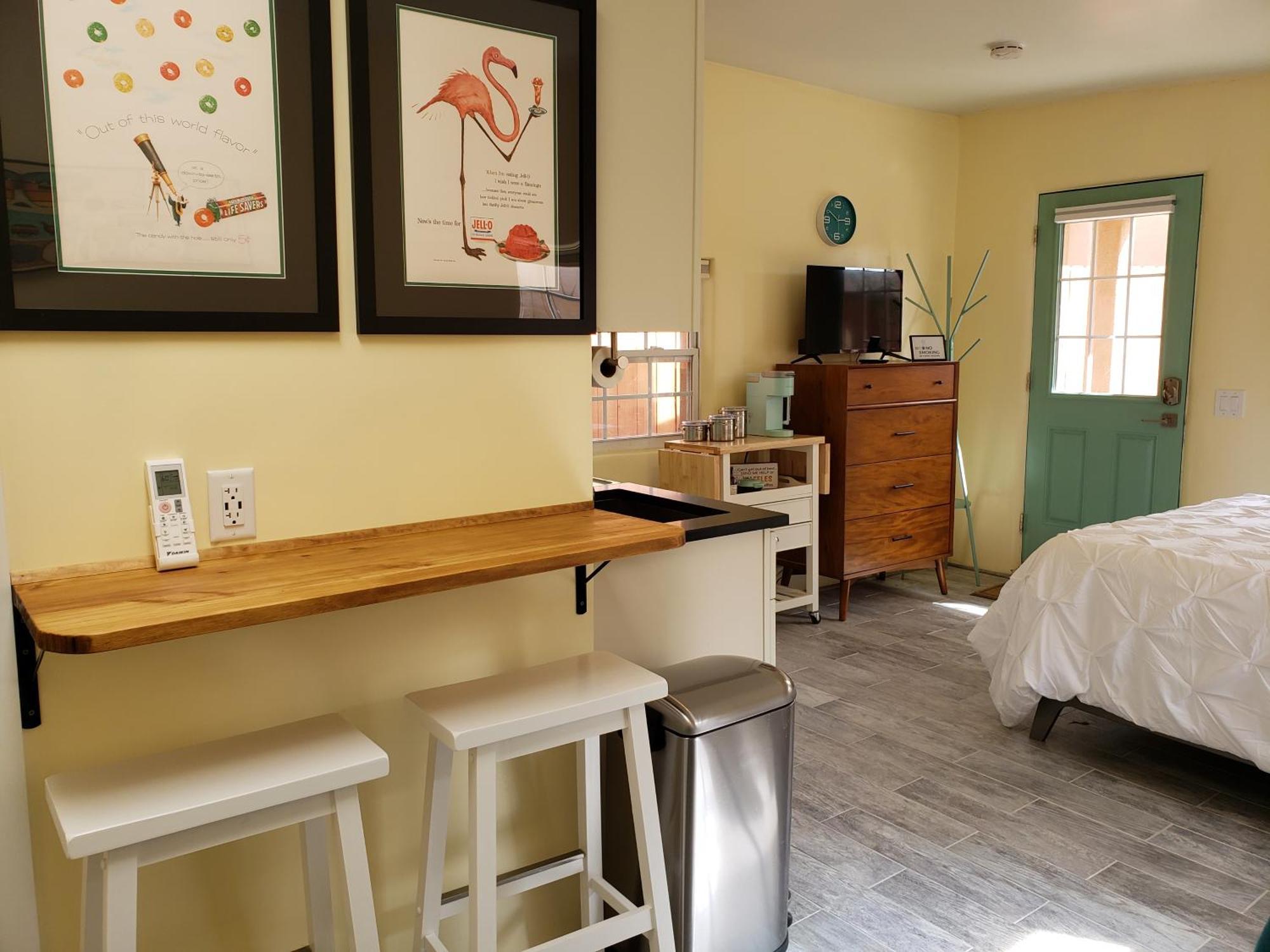 Hummingbird Haven Casita In Santa Fe, Nm Holiday home